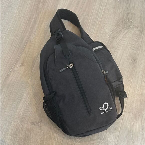 WATERFLY Crossbody Sling Backpack Travel Hiking Chest Bag Daypack - Picture 1 of 6